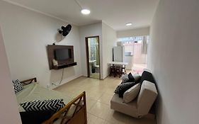 Apartamento a 200 metros da Praia do Sapê em Ubatuba
